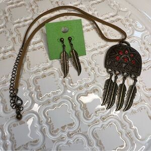 Boho Tribal Style Feather Necklace & Earrings Set – Bronze Tone with Red Stones